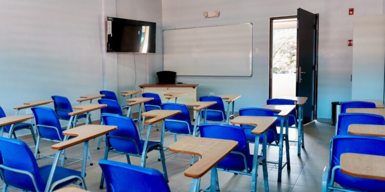 Panamá inicia clases este 2 de marzo con más de 876 mil estudiantes y llamado de gremial empresarial a reforma educativa