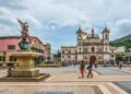 Tegucigalpa impulsa recuperación de su centro histórico con reordenamiento de vendedores y rescate cultural