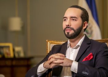 Bukele lidera el ranking regional con 70% de aprobación y marca distancia en América Latina