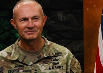 Destituyen al jefe del Estado Mayor del Ejército de EE UU