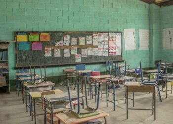 Honduras ordena retorno a clases tras Semana Santa y una pausa presencial ante altos precios de combustibles