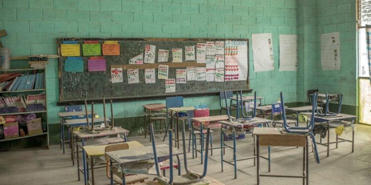 Honduras ordena retorno a clases tras Semana Santa y una pausa presencial ante altos precios de combustibles