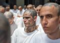 Bukele defiende juicio masivo contra 486 cabecillas de pandillas y lo vincula con responsabilidad de mando