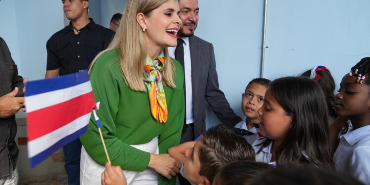 La presidenta electa de Costa Rica dará a conocer su gabinete tres días antes de su toma de posesión