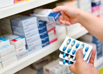 Paracetamol en riesgo: guerra en Irán amenaza suministro de medicamentos clave en Europa
