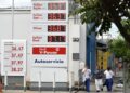 Guatemala afina esta semana los últimos detalles del subsidio a combustibles con rebajas de hasta un dólar por galón