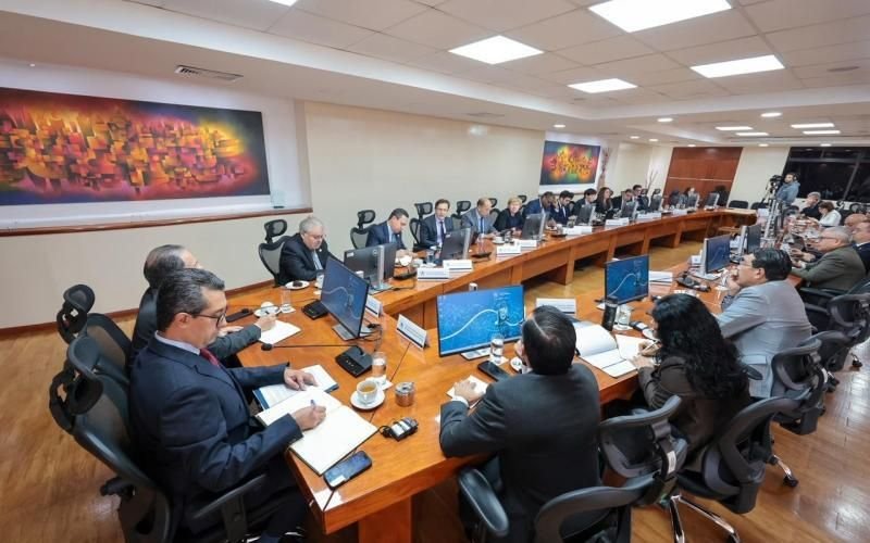 FMI inicia revisión anual sobre finanzas y economía de Guatemala