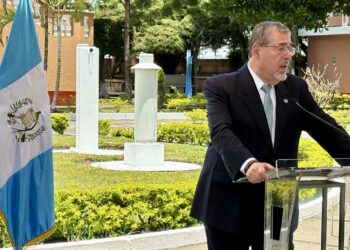Presidente de Guatemala destaca coordinación con EE UU para combatir narcotráfico y crimen organizado