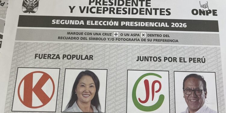 Se mantiene el empate técnico en elecciones presidenciales en Perú