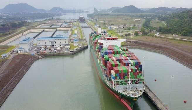 Canal de Panamá reducirá calado máximo para buques Neopanamax