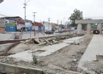 Contraloría guatemalteca cuestiona abandono de obra vial tras invertir $5.2 millones y avanzar menos del 40%