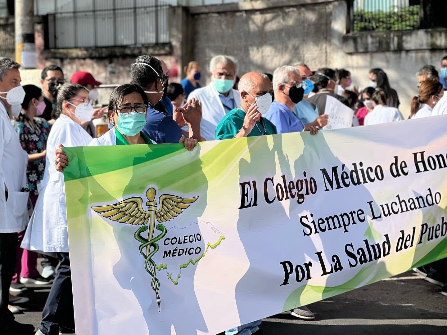 Huelga médica en Honduras continúa y afecta la atención de miles de pacientes