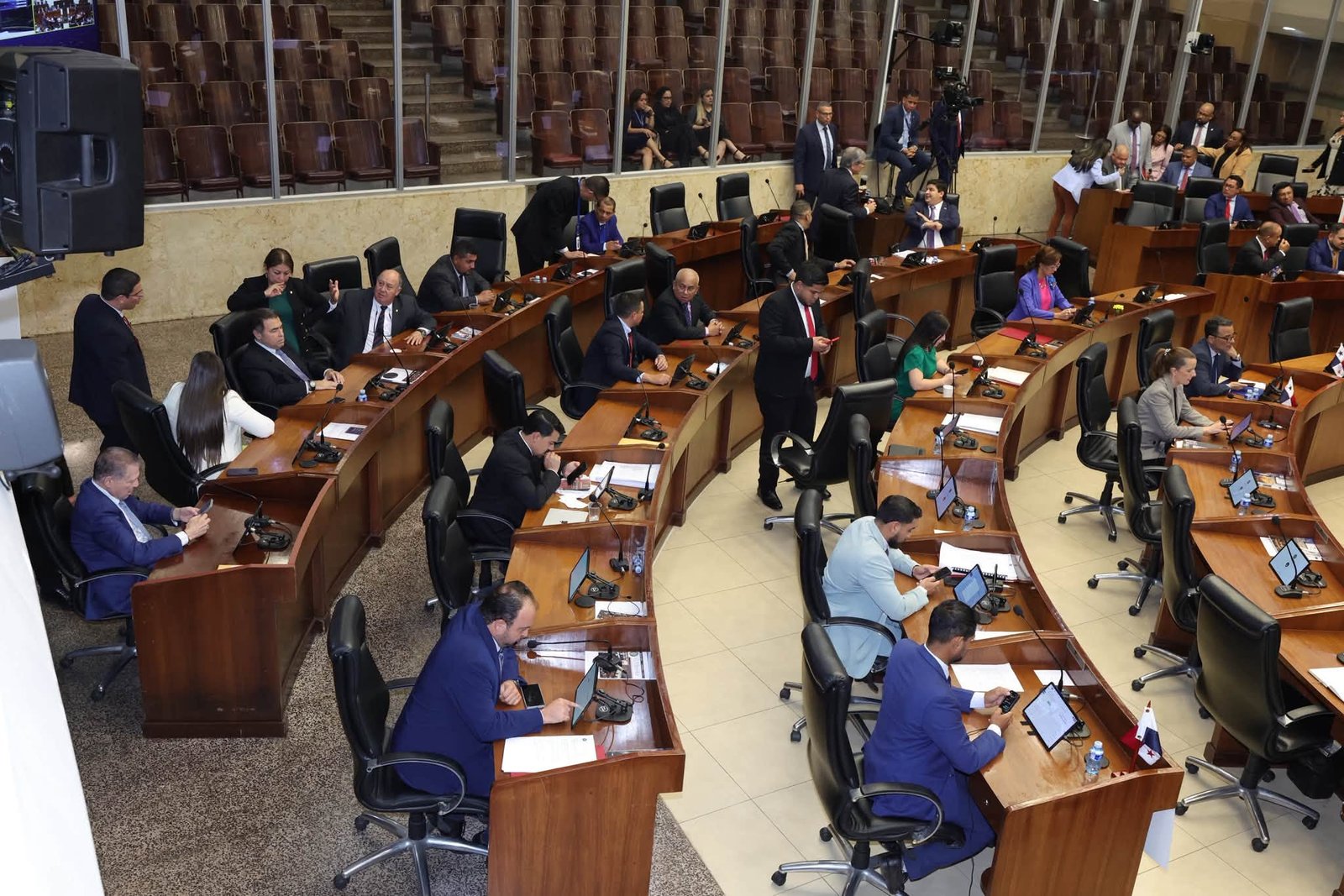 Asamblea panameña aprueba nueva distribución de circuitos para elección de diputados en 2029