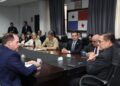 Embajador de EE UU destaca reunión de subsecretario de Guerra con autoridades de seguridad en Panamá