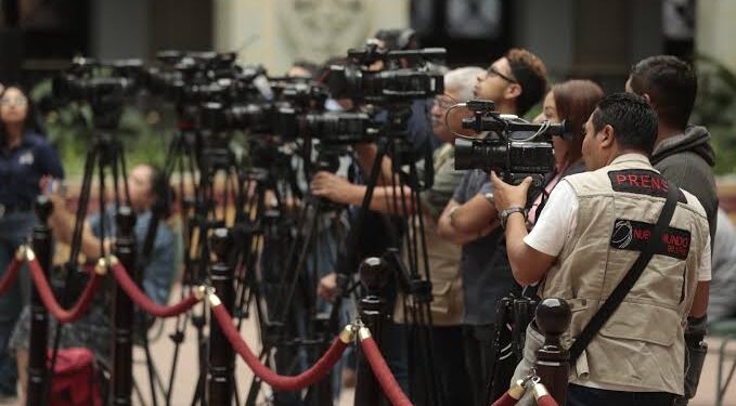 La Policía de Guatemala anuncia resguardo para periodistas previo a elecciones de 2027: 73 agresiones en seis meses