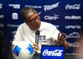 El Bolillo Gómez se queda al frente de la Selecta salvadoreña a pesar de los desastrosos resultados