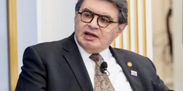 Embajador de Guatemala ante EE UU renuncia al cargo