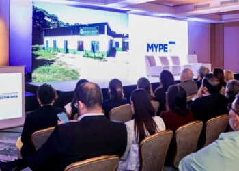 Micro y pequeñas empresas aportan el 48.8% del PIB de El Salvador, pero enfrentan barreras financieras