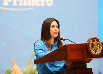 Exviceministra de Seguridad de Guatemala queda sujeta a proceso judicial por fuga de 20 pandilleros