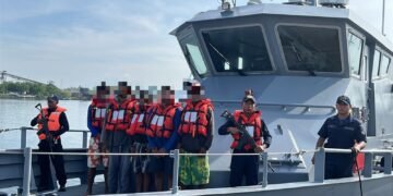 Rescatan a cinco nicaragüenses perdidos en el océano Pacífico frente a Guatemala