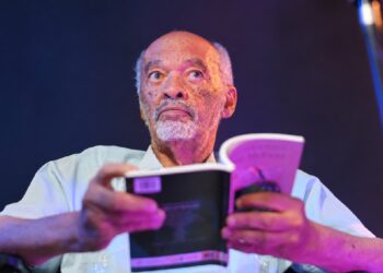 Muere a los 90 años David McFields, el “poeta negro” de Nicaragua