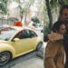 Ricardo Arjona regala un auto a un taxista mexicano que lo acompañó en 12 giras