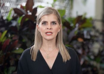 Costa Rica identifica al 80 % del ganado para combatir el contrabando de carne, dice la presidenta