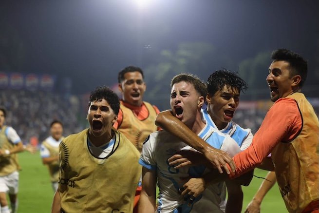 Guatemala gana 1-0 a Surinam y clasifica en la Liga de Naciones