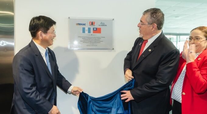 Embajadora de China en Costa Rica presionó a diputados del Parlacen para tratar de aislar a Taiwán durante visita de canciller a Guatemala