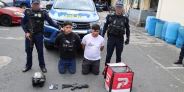 Dos hermanos detenidos por policía guatemalteca son señalados de asesinar a exfiscal Solórzano Foppa