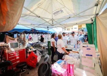 Presidente Mulino visita hospital afectado por sismo en Panamá y promete garantizar la atención médica