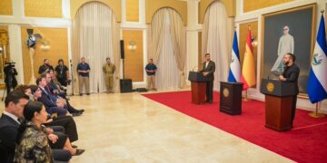 Grupo Cox anuncia inversión de $2,900 millones en energía, agua y gas en El Salvador