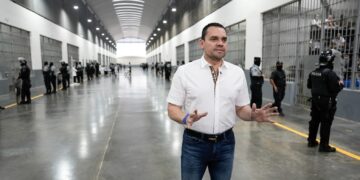 Presidente del Congreso de Honduras insiste en endurecer las condiciones carcelarias