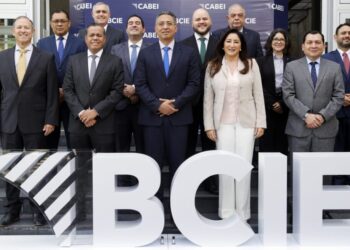 BCIE amplía en $50 millones el financiamiento para vivienda en El Salvador