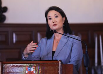 Ministro de Justicia y canciller de Perú acompañarán a presidenta Fujimori en su viaje a El Salvador