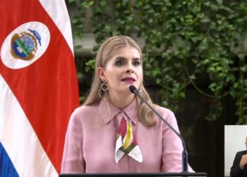 “Lamento la decisión” dice presidenta de Costa Rica sobre reelección de fiscal general