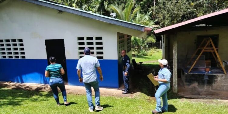 Panamá reabrirá el 80% de las escuelas tras el terremoto