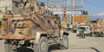 El Salvador despliega 100 soldados de fuerzas especiales en Haití tras emboscada a militares, según reportes de prensa