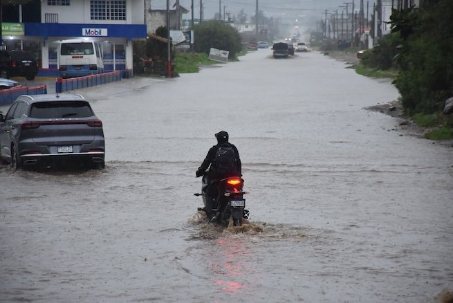 Lluvias provocan inundaciones y alertas en Guatemala, Honduras y El Salvador