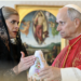 Presidenta de Costa Rica se reúne con el papa León XIV y lo invita a visitar su país