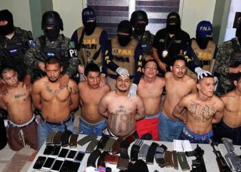 Honduras busca que pandilleros condenados por terrorismo cumplan el 100 % de sus penas de cárcel