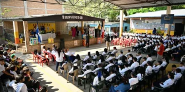 Más de 24,000 estudiantes hondureños han abandonado sus estudios en 2026 por la sequía prolongada