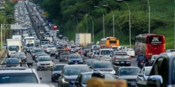 Costa Rica prohíbe ingreso de vehículos usados de 12 años o más que no cuenten con certificado de contaminantes